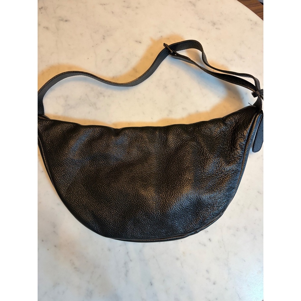 Borse in Pelle Black Pebbled Leather Oversized Sling Bag Crescent Adjustable - Picture 3 of 10